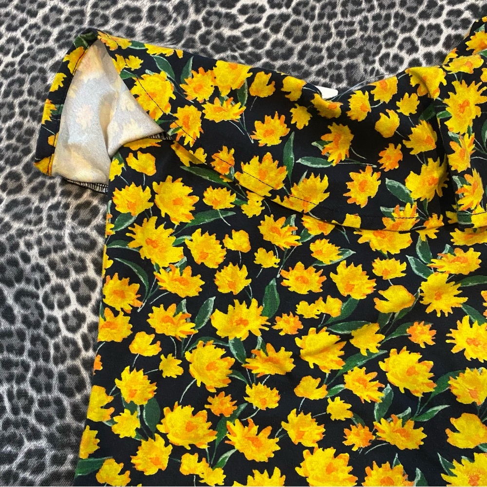 Anthropologie Maeve One-Shoulder Ruffled Top NWT Medium Floral Yellow Flowers - Picture 9 of 11